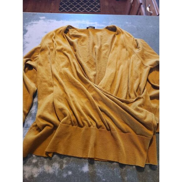 Universal standard Statement Wrap Sweater - Dried Saffron sz L (22-24) - Picture 2 of 5